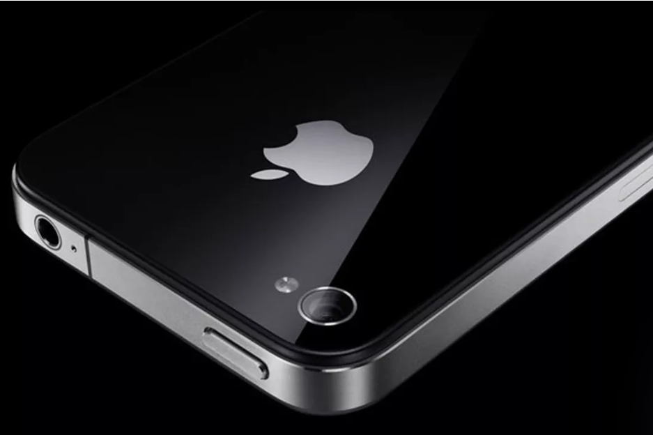 Visszatér az iPhone 4 formavilágához az Apple jövőre?